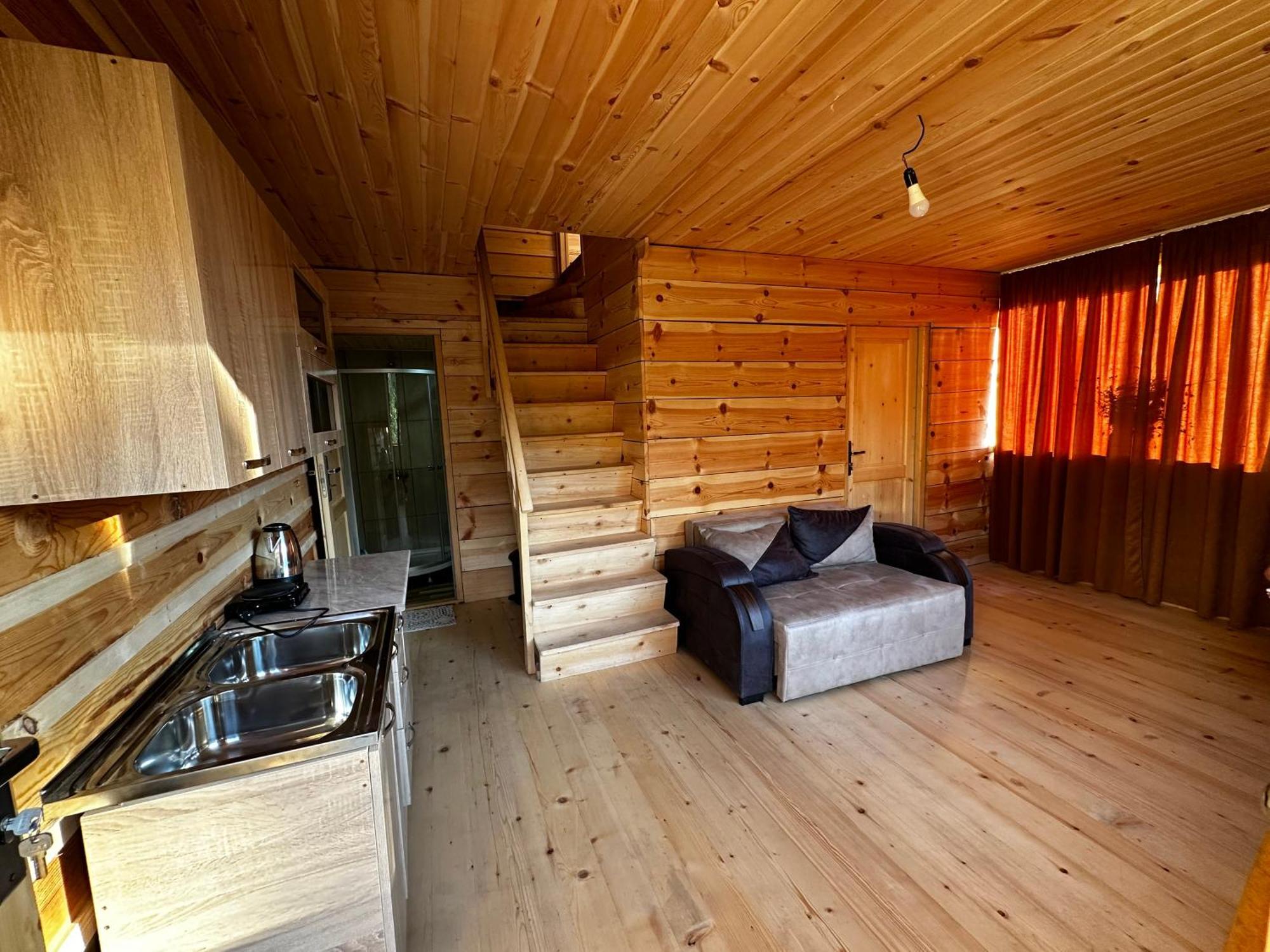 Ecohouse Svaneti เมสเตีย ภายนอก รูปภาพ