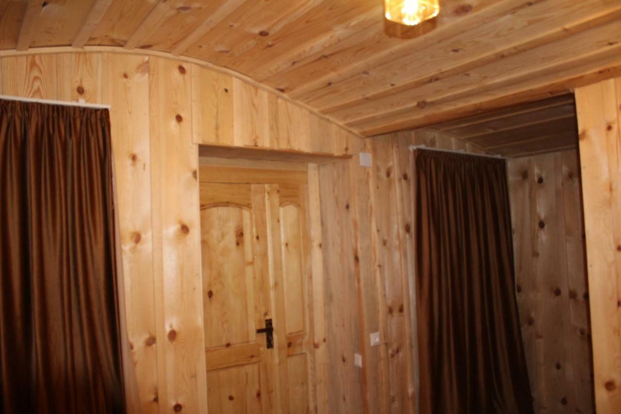 Ecohouse Svaneti เมสเตีย ภายนอก รูปภาพ